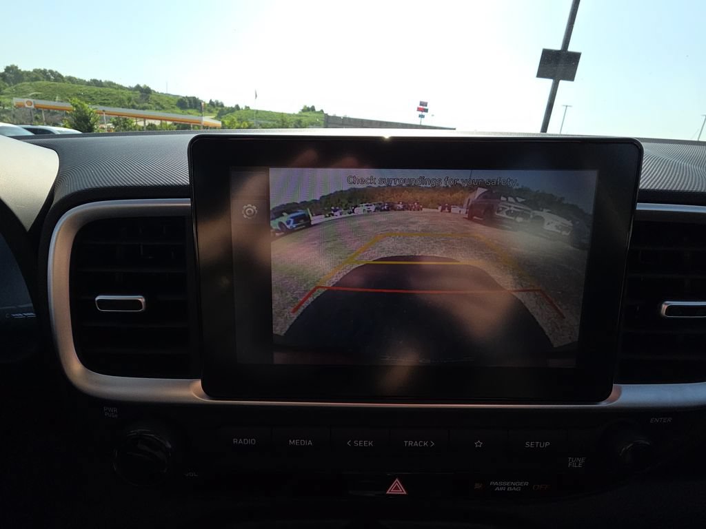 Used 2023 Hyundai Venue SEL FWD image 22