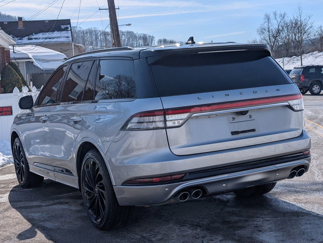 Used 2023 Lincoln Aviator Black Label w/ Jet Package image 9