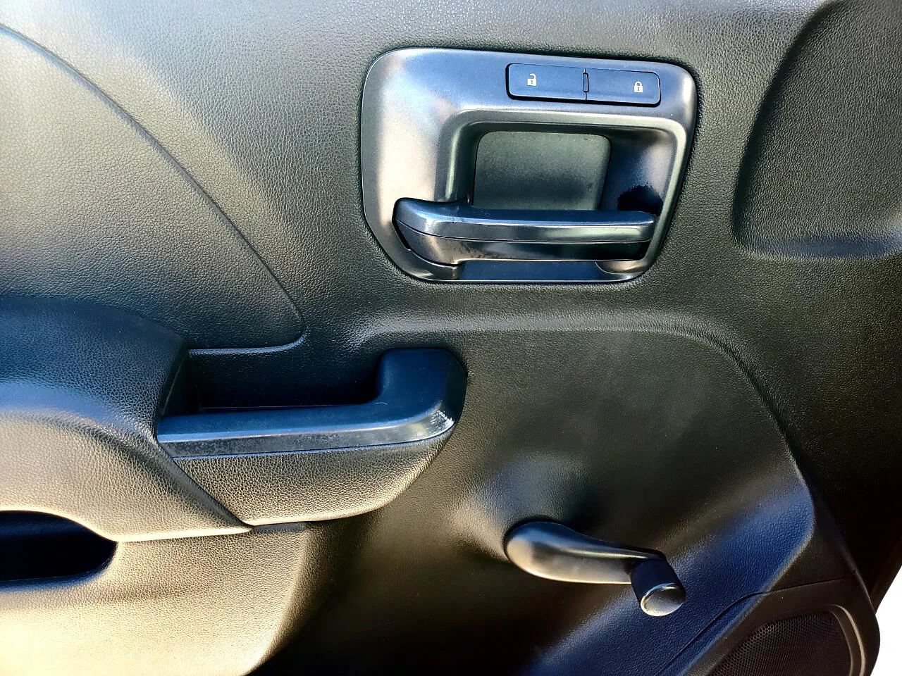 Used 2017 Chevrolet Silverado 1500 W/T RWD image 16