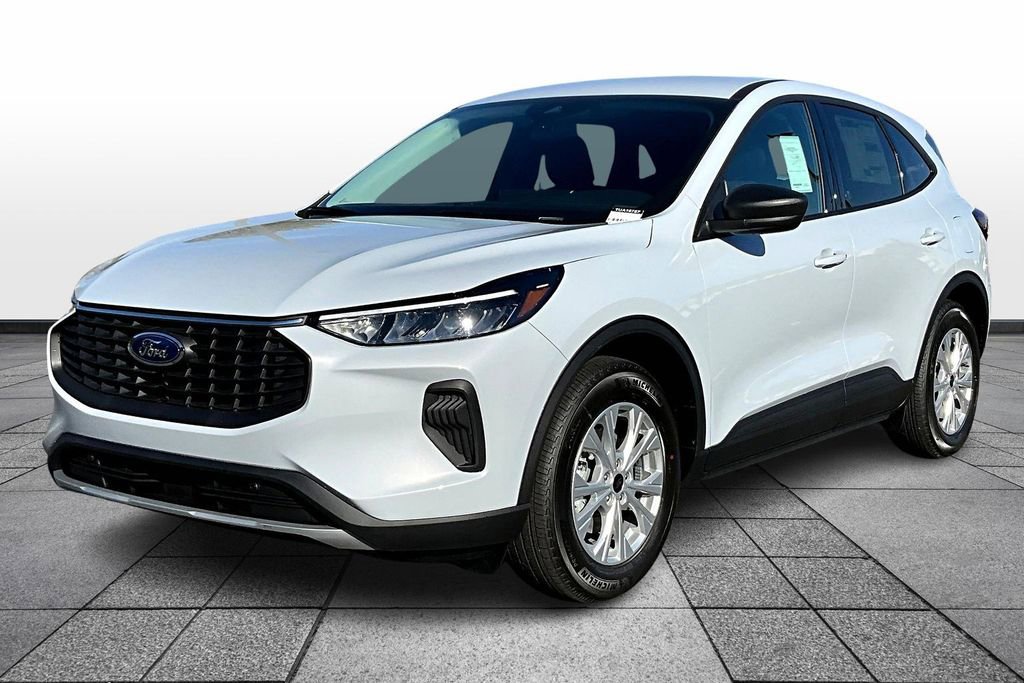 New 2026 Ford Escape Active w/ Cold Weather Package FWD image 2