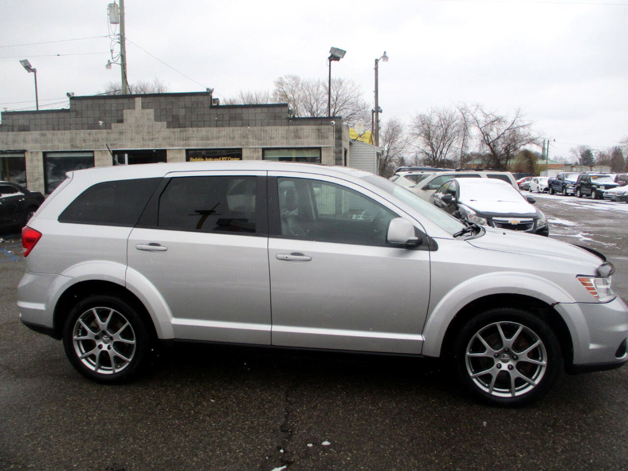 Used 2012 Dodge Journey R/T w/ Navigation & Sound Group I image 2