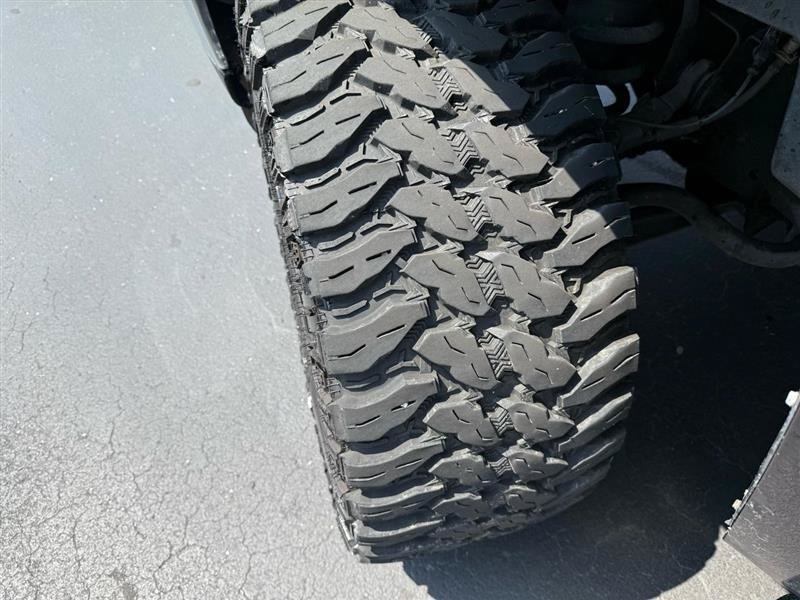 Used 2011 GMC Sierra 1500 SLE w/ All-Terrain Package AWD/4WD image 7