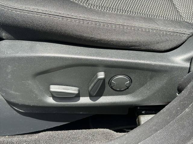 Used 2019 Ford Explorer XLT AWD/4WD image 20