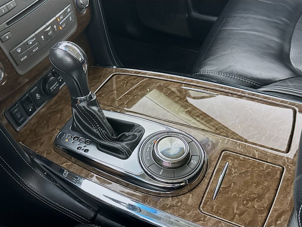 Used 2017 INFINITI QX80 4WD w/ Driver Assistance Package image 20