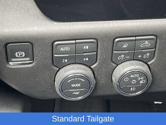 Used 2026 Chevrolet Silverado 1500 High Country w/ High Country Premium Package AWD/4WD image 39