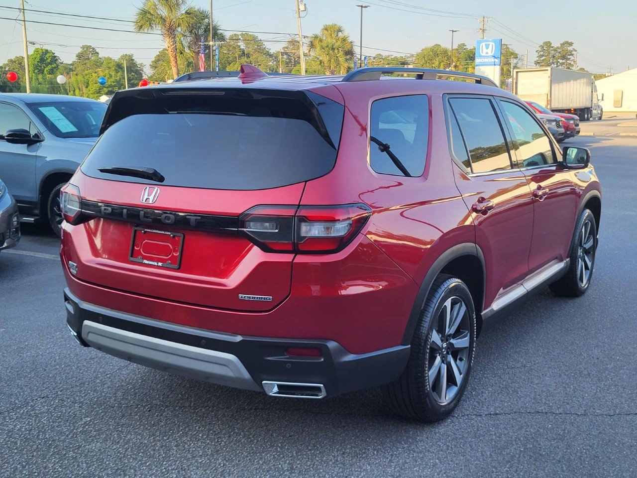 Certified 2024 Honda Pilot Touring image 2
