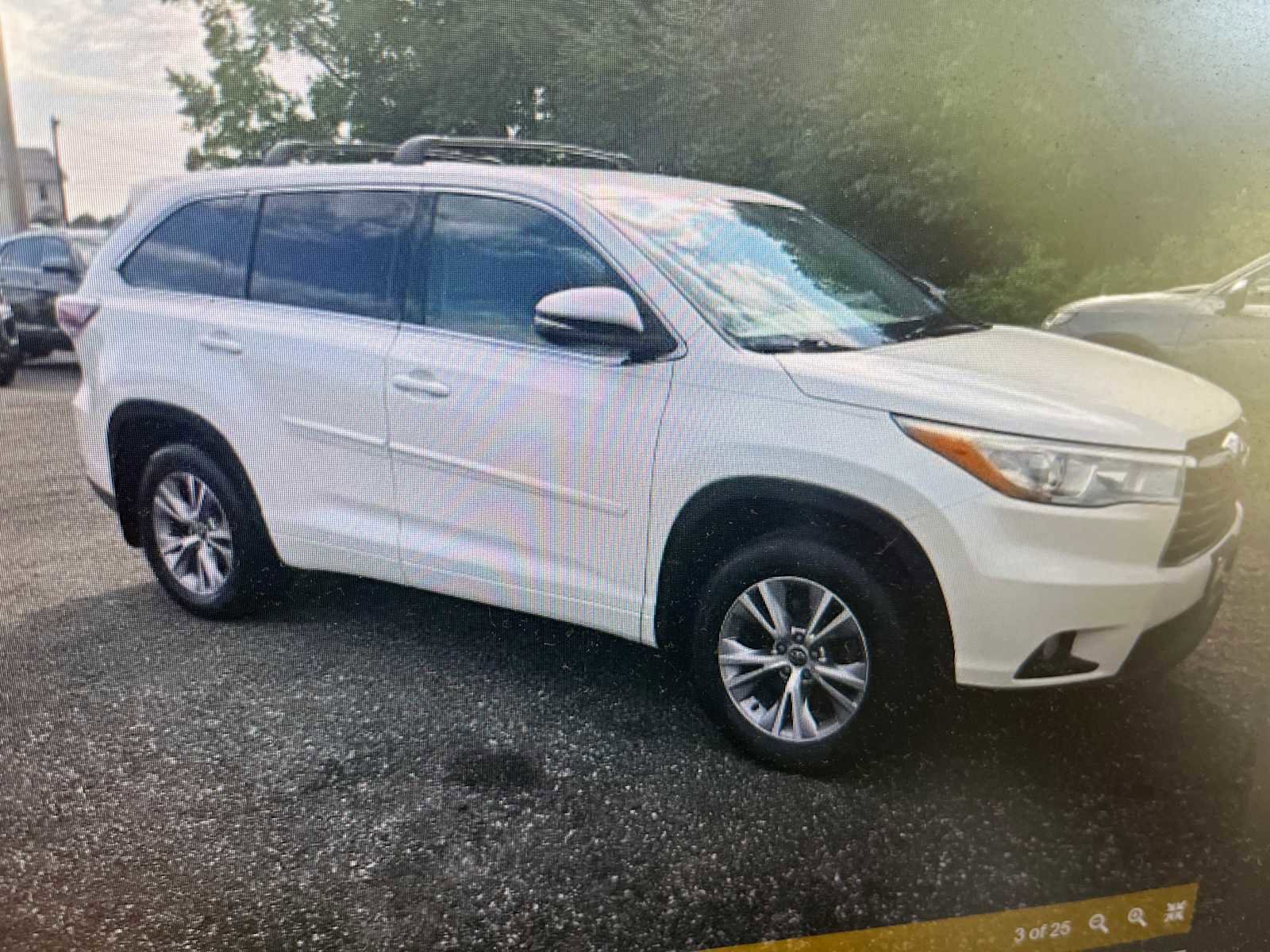 Used 2016 Toyota Highlander Plus AWD/4WD image 12