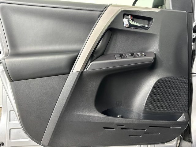 Used 2018 Toyota RAV4 XLE w/ Convenience Package AWD/4WD image 23