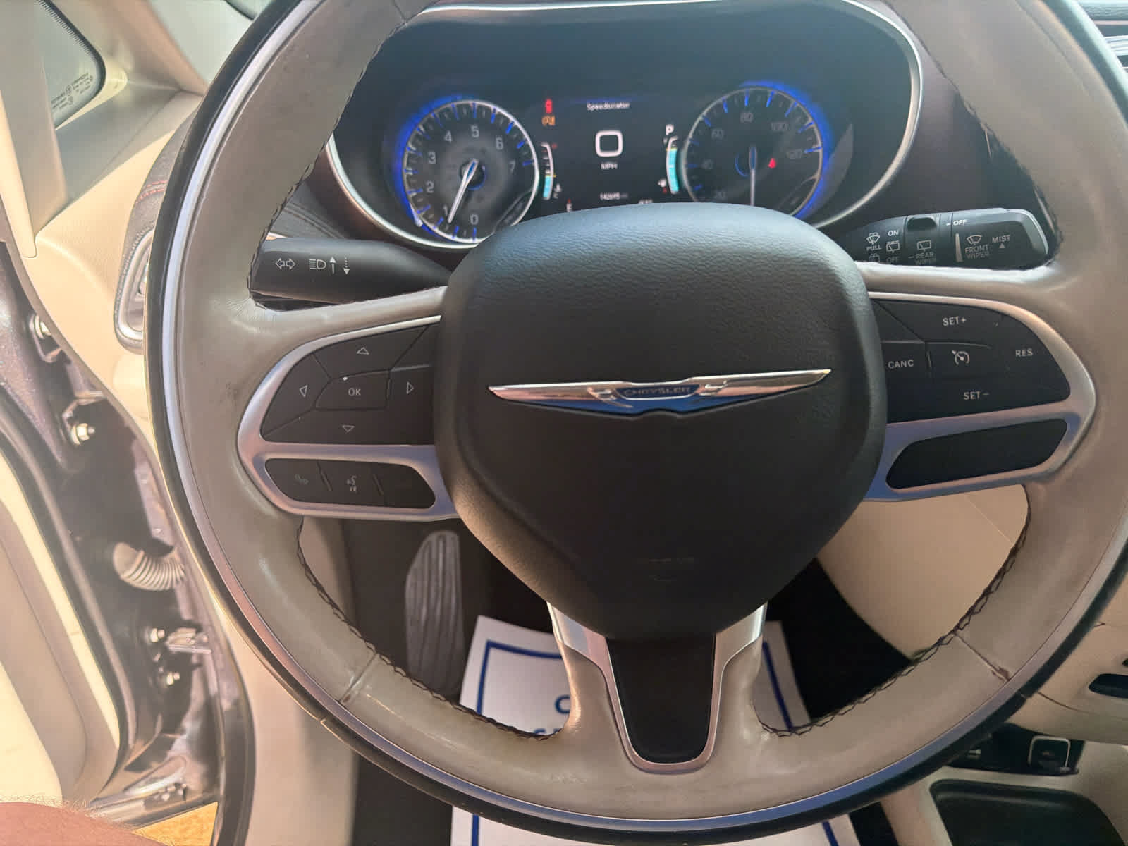 Used 2020 Chrysler Pacifica Limited FWD image 15