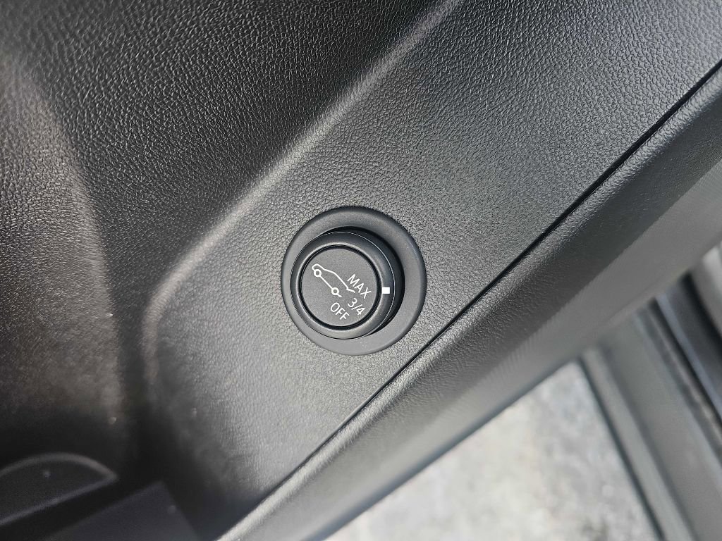 Used 2019 Chevrolet Equinox LT image 17