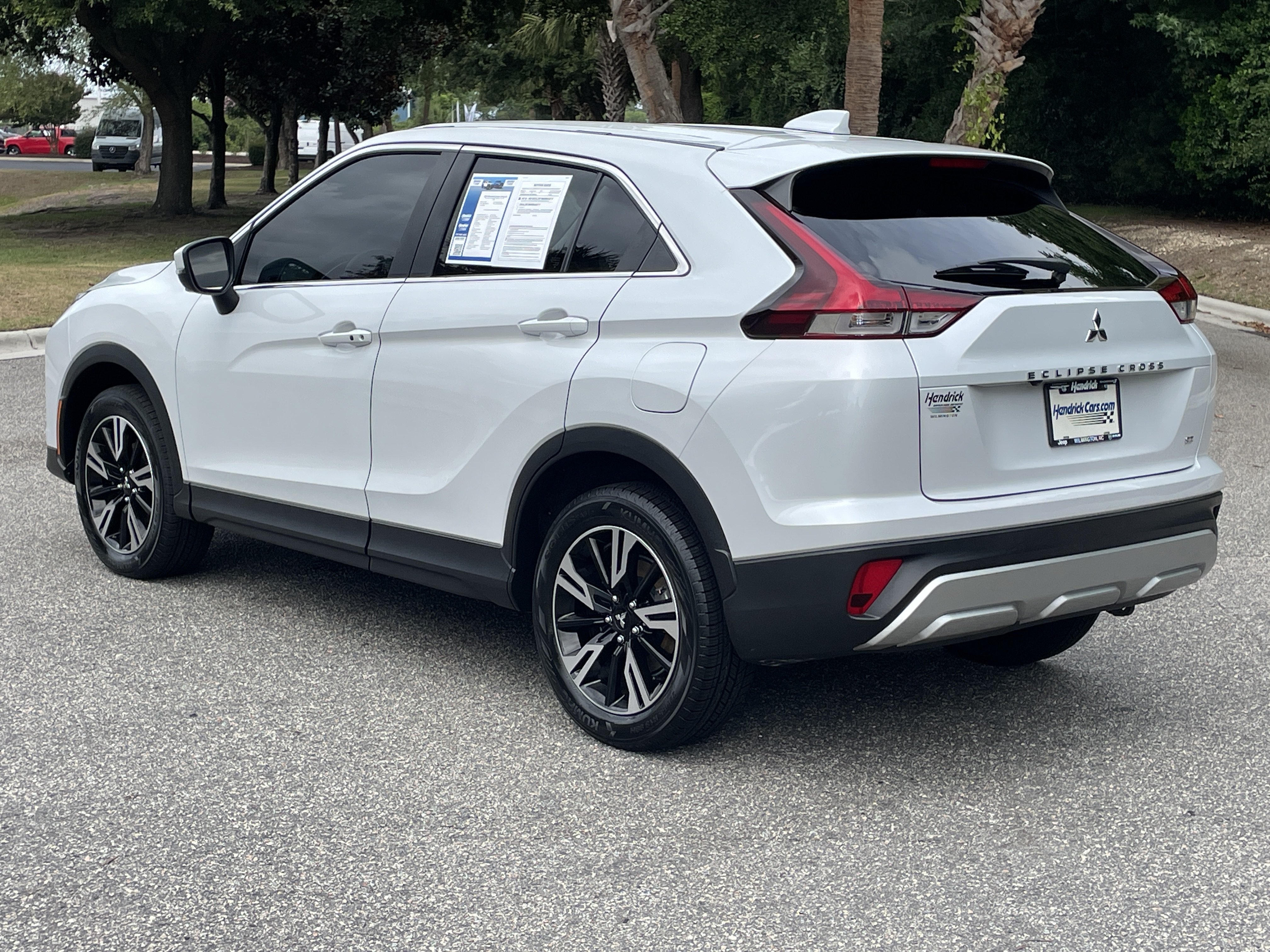 Used 2023 Mitsubishi Eclipse Cross SE AWD/4WD image 7