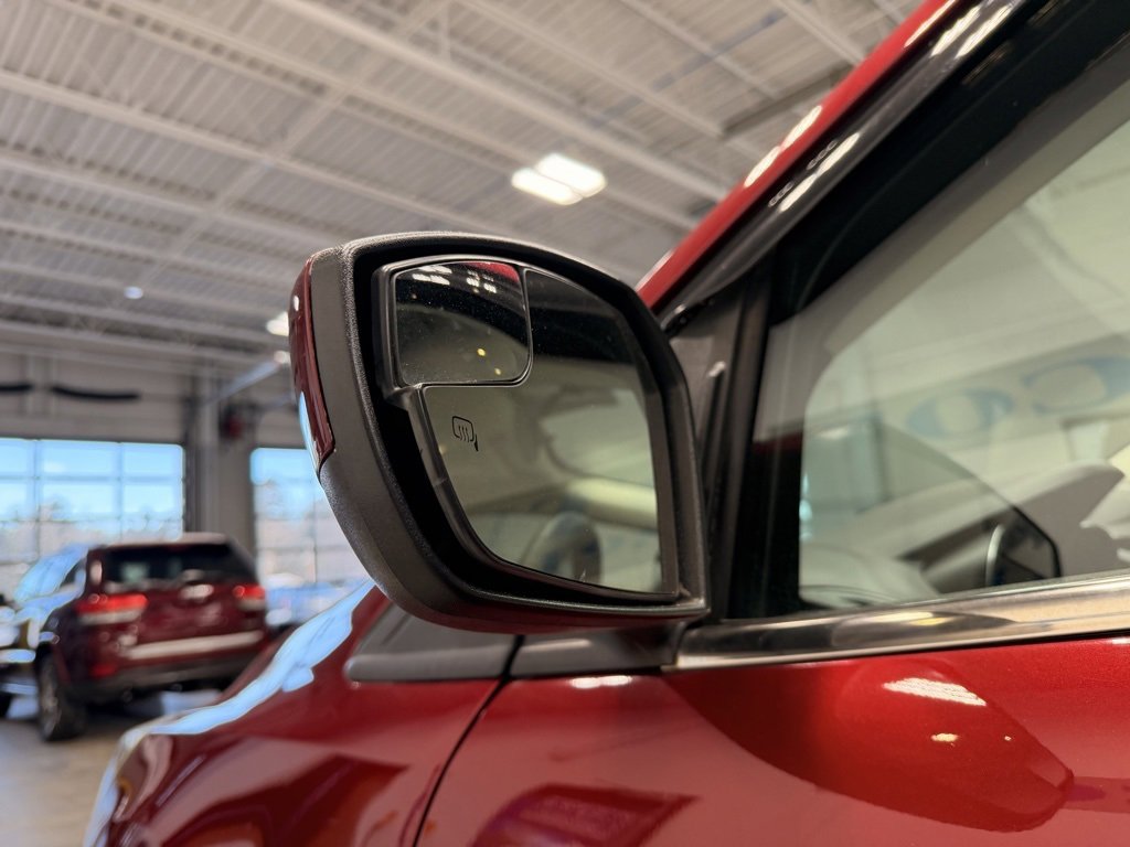 Used 2017 Ford Escape SE w/ Equipment Group 201A image 13