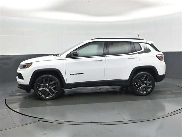 New 2026 Jeep Compass Latitude image 7