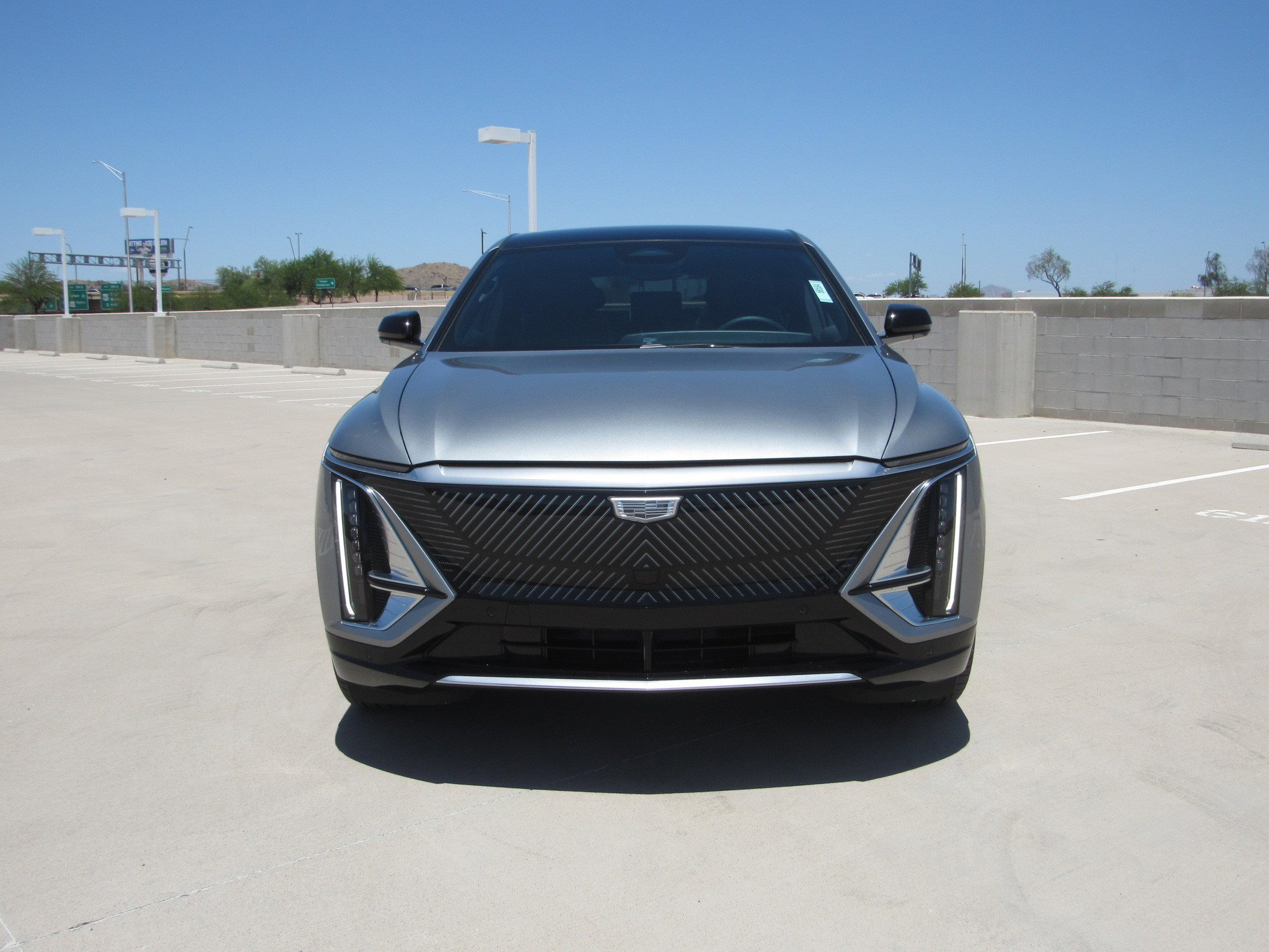 Used 2024 Cadillac Lyriq Tech RWD image 3