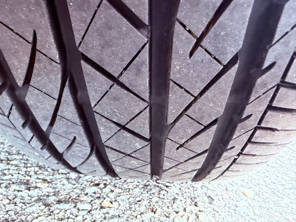 Certified 2025 Lexus ES 350 w/ Premium Package image 15