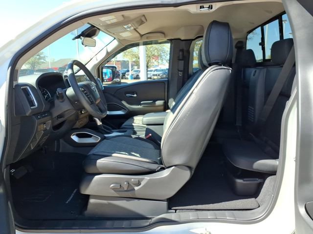 Used 2025 Nissan Frontier SV w/ SV Convenience Package RWD image 20