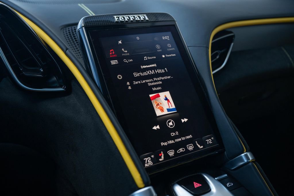 Used 2024 Ferrari Roma Spider image 39