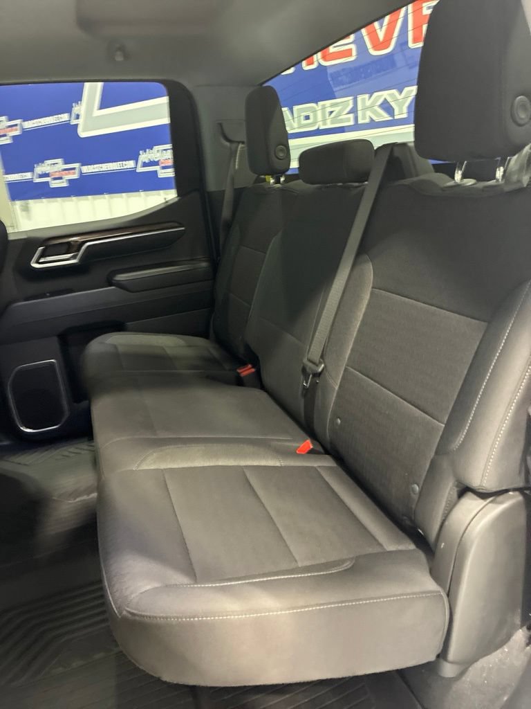 Used 2025 Chevrolet Silverado 1500 LT AWD/4WD image 33