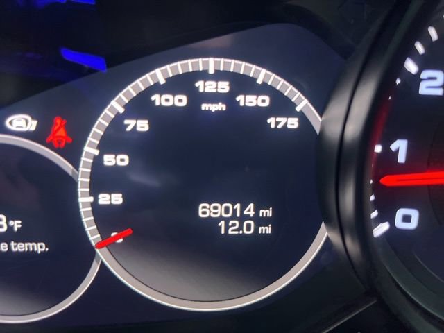 Used 2019 Porsche Cayenne Base image 19