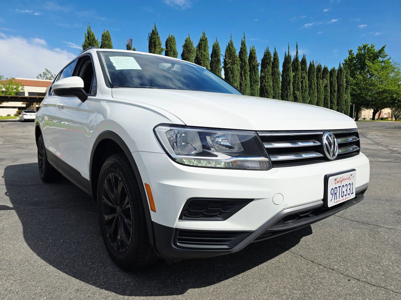 Used 2018 Volkswagen Tiguan S FWD image 2