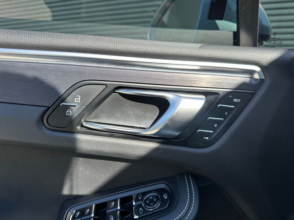 Certified 2023 Porsche Macan GTS AWD/4WD image 21