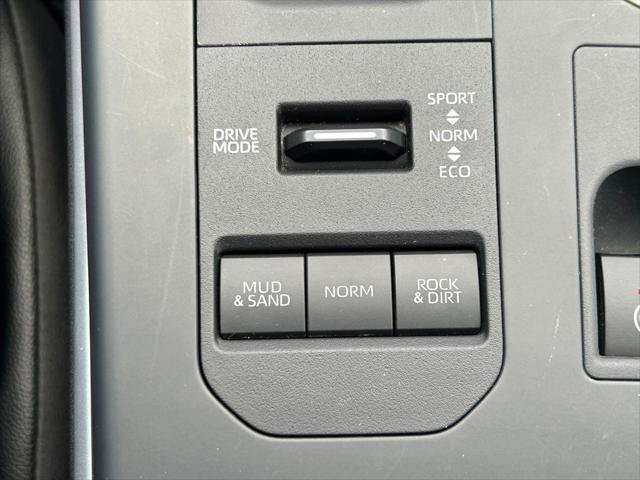 Certified 2026 Toyota Highlander XLE AWD/4WD image 30