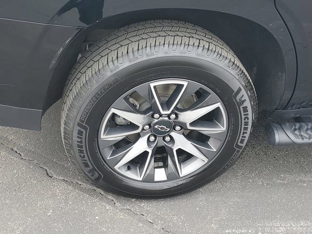 Certified 2023 Chevrolet Tahoe Z71 w/ Luxury Package image 5