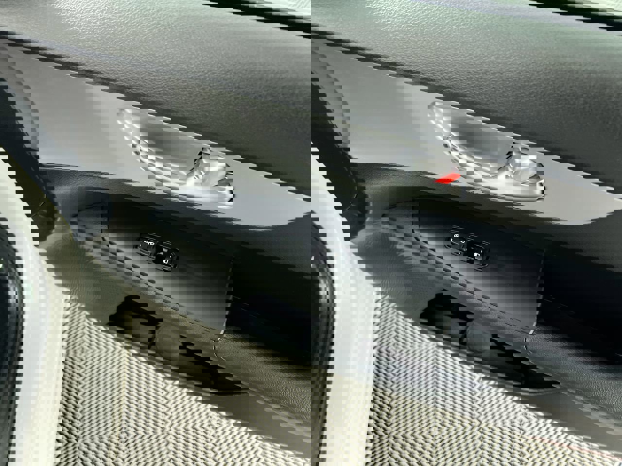 Certified 2023 Kia Forte LXS image 30