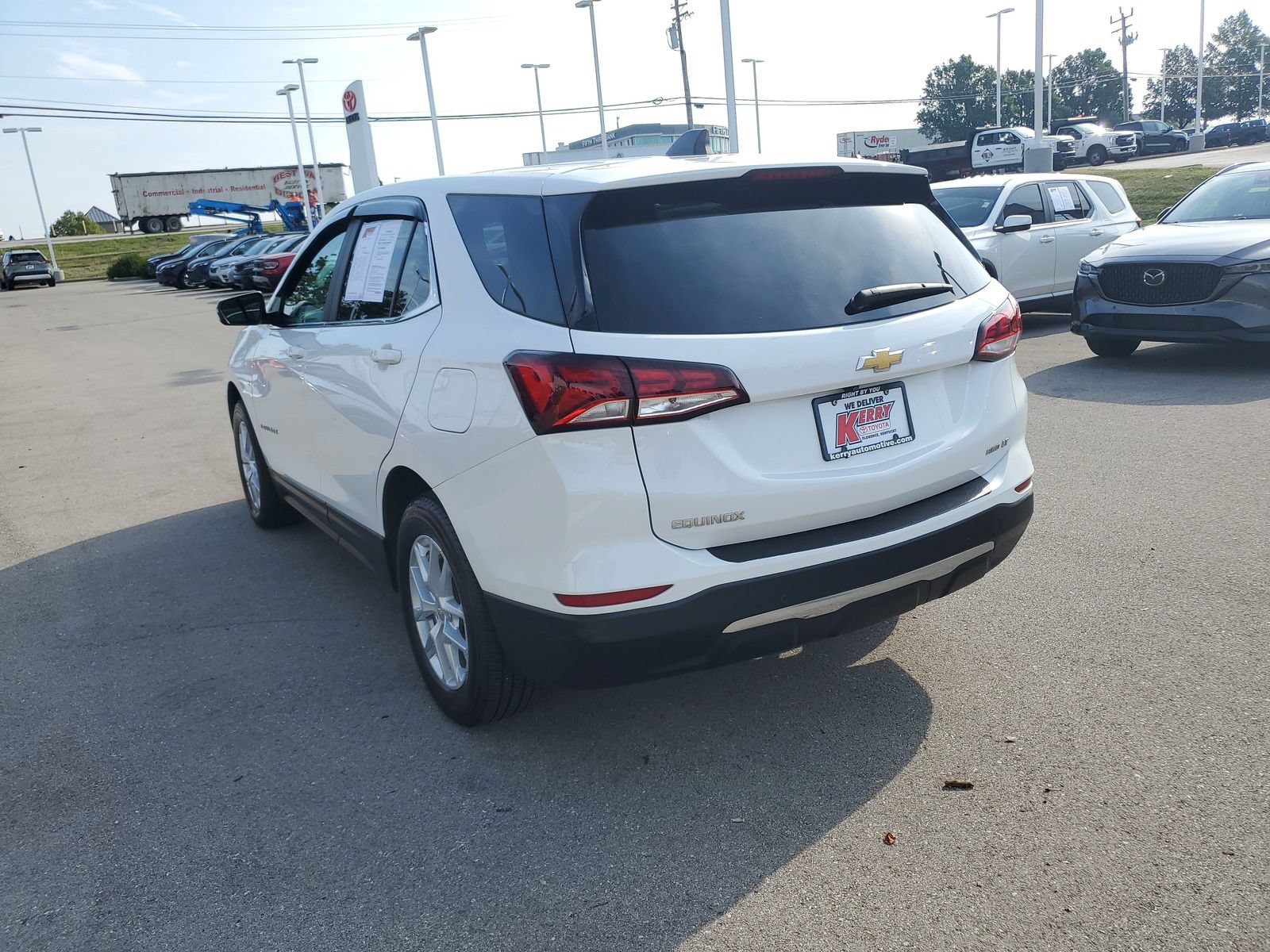 Used 2023 Chevrolet Equinox LT AWD/4WD image 3