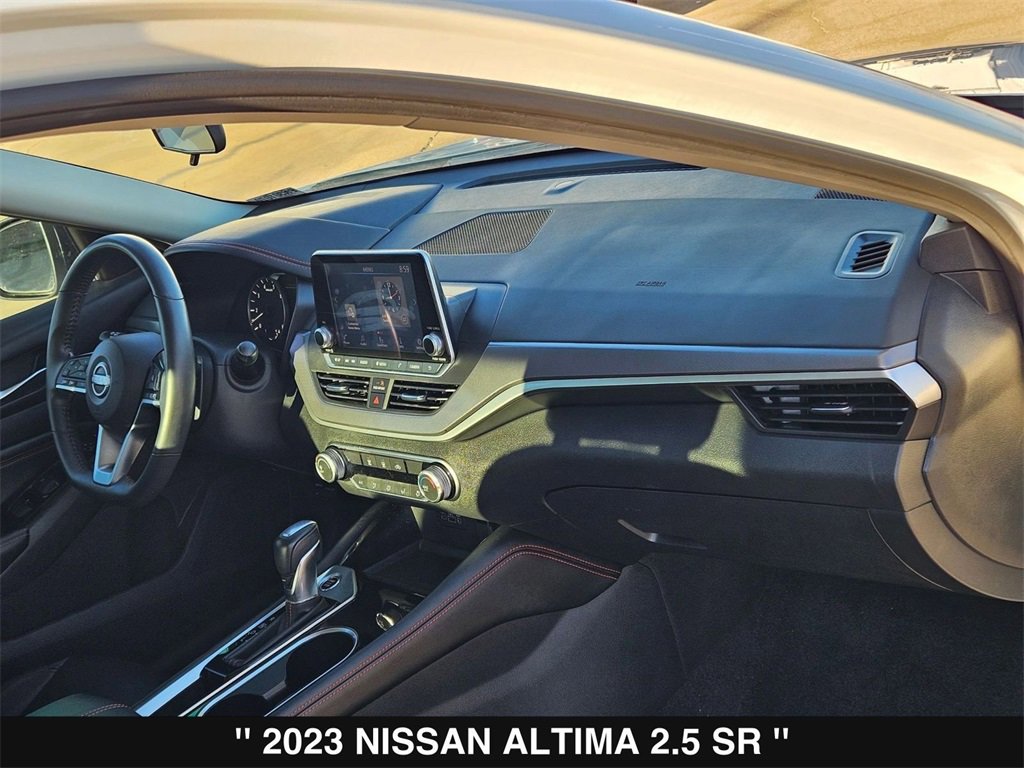 Used 2023 Nissan Altima 2.5 SR image 30