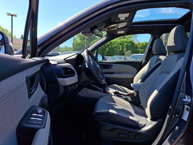 Used 2025 Subaru Forester Premium AWD/4WD image 14
