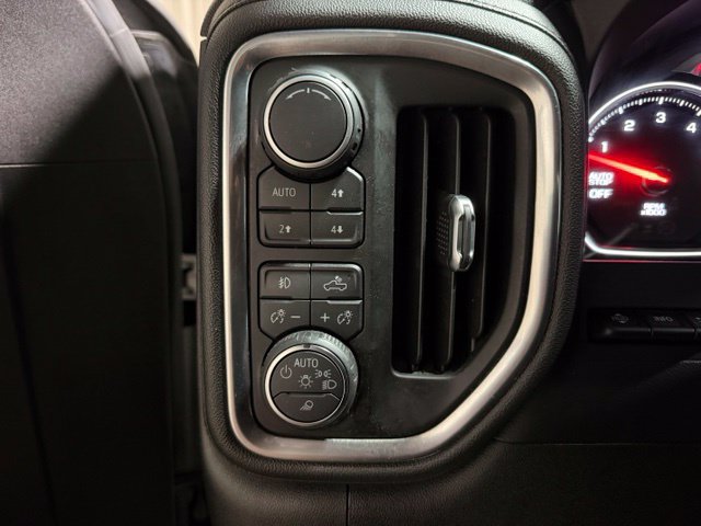 Used 2019 Chevrolet Silverado 1500 High Country w/ Technology Package AWD/4WD image 39