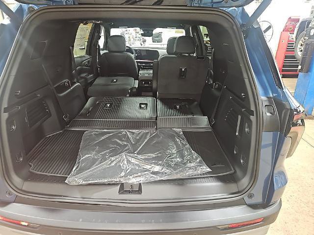 New 2026 Chevrolet Traverse Z71 w/ Driver Confidence Package image 25