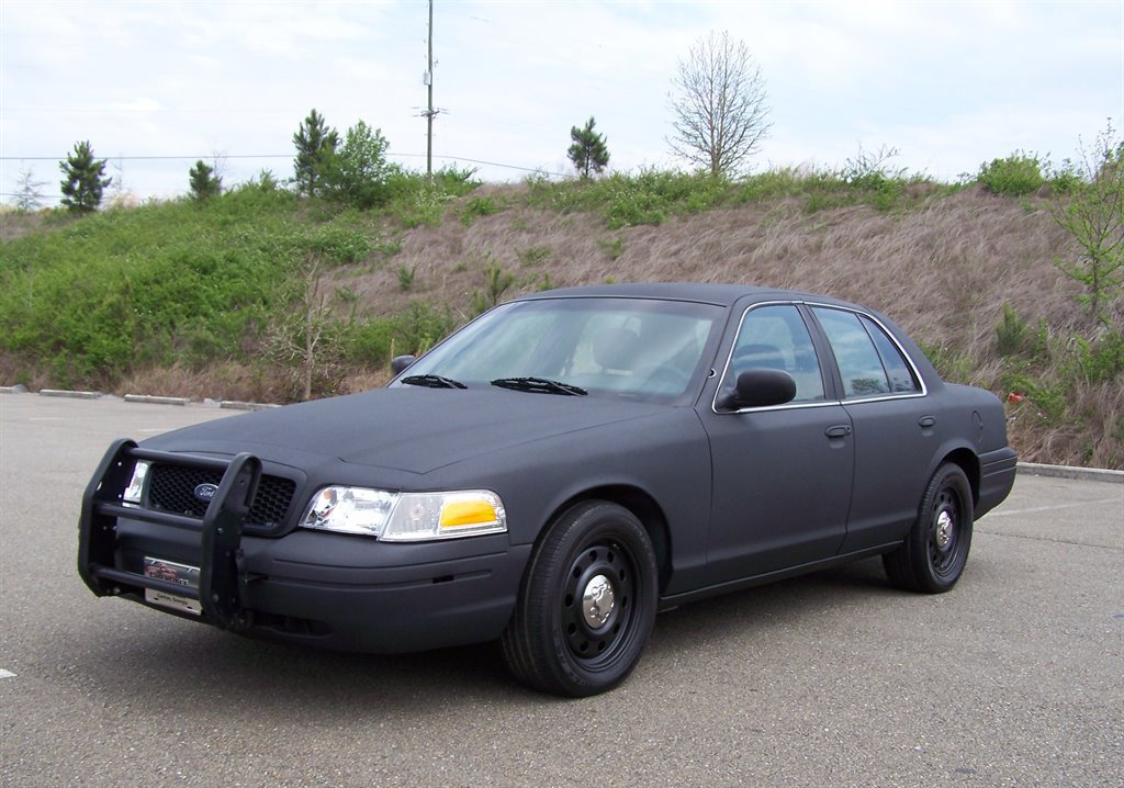 Used 2009 Ford Crown Victoria Police Interceptor image 3