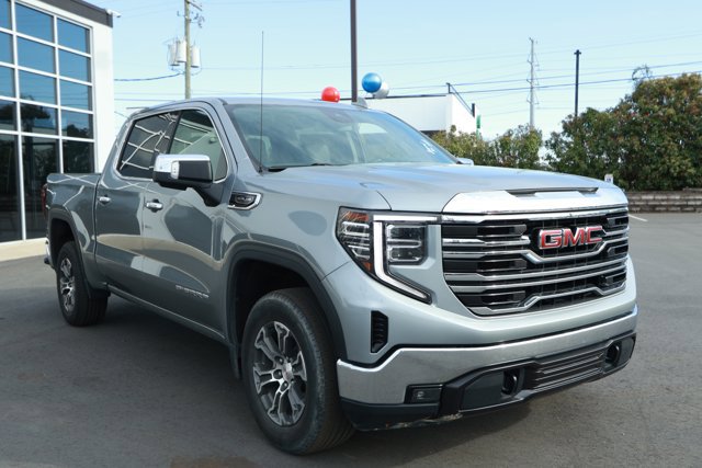 Used 2024 GMC Sierra 1500 SLT RWD image 3