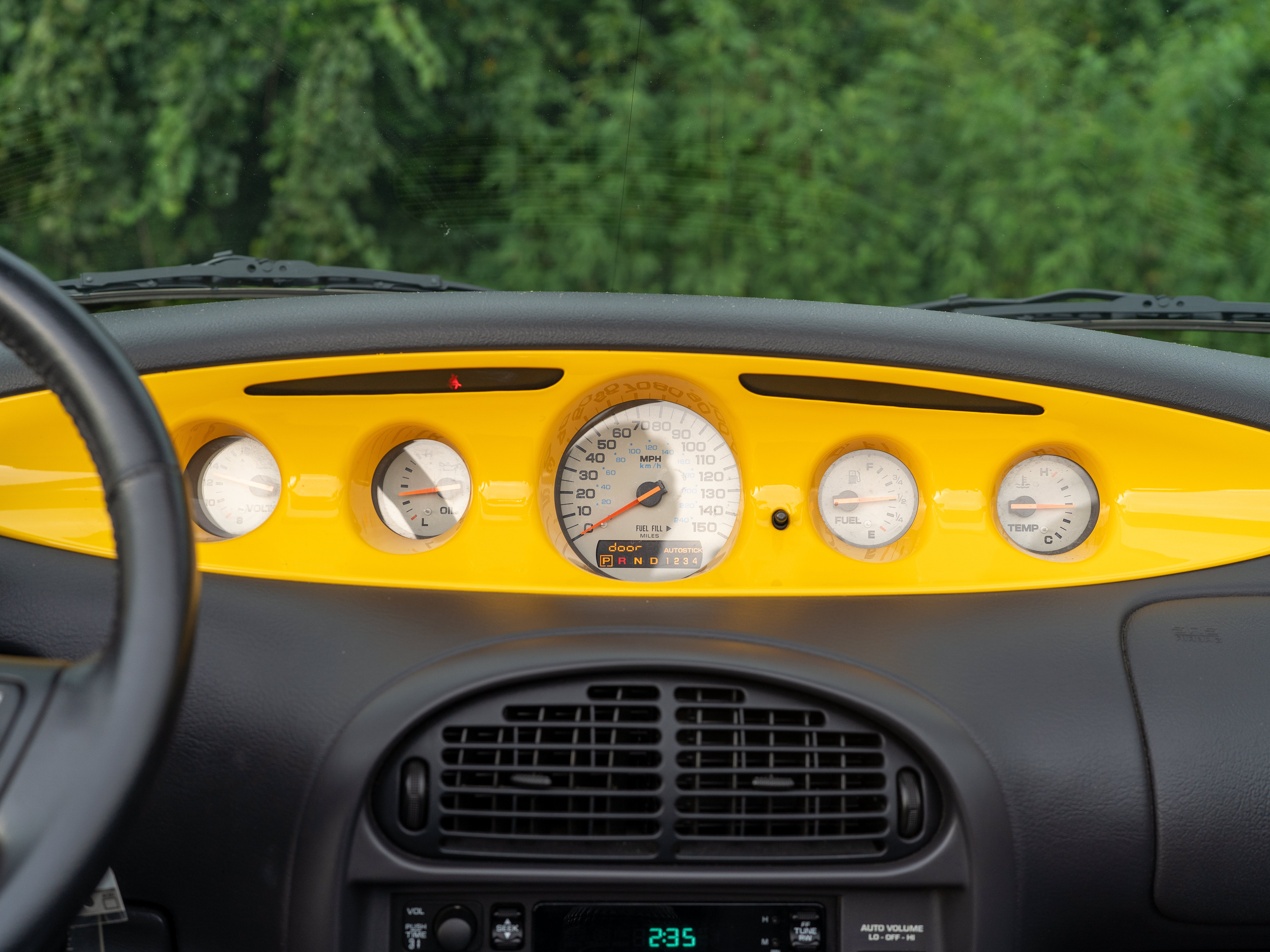 Used 2002 Chrysler Prowler RWD image 17