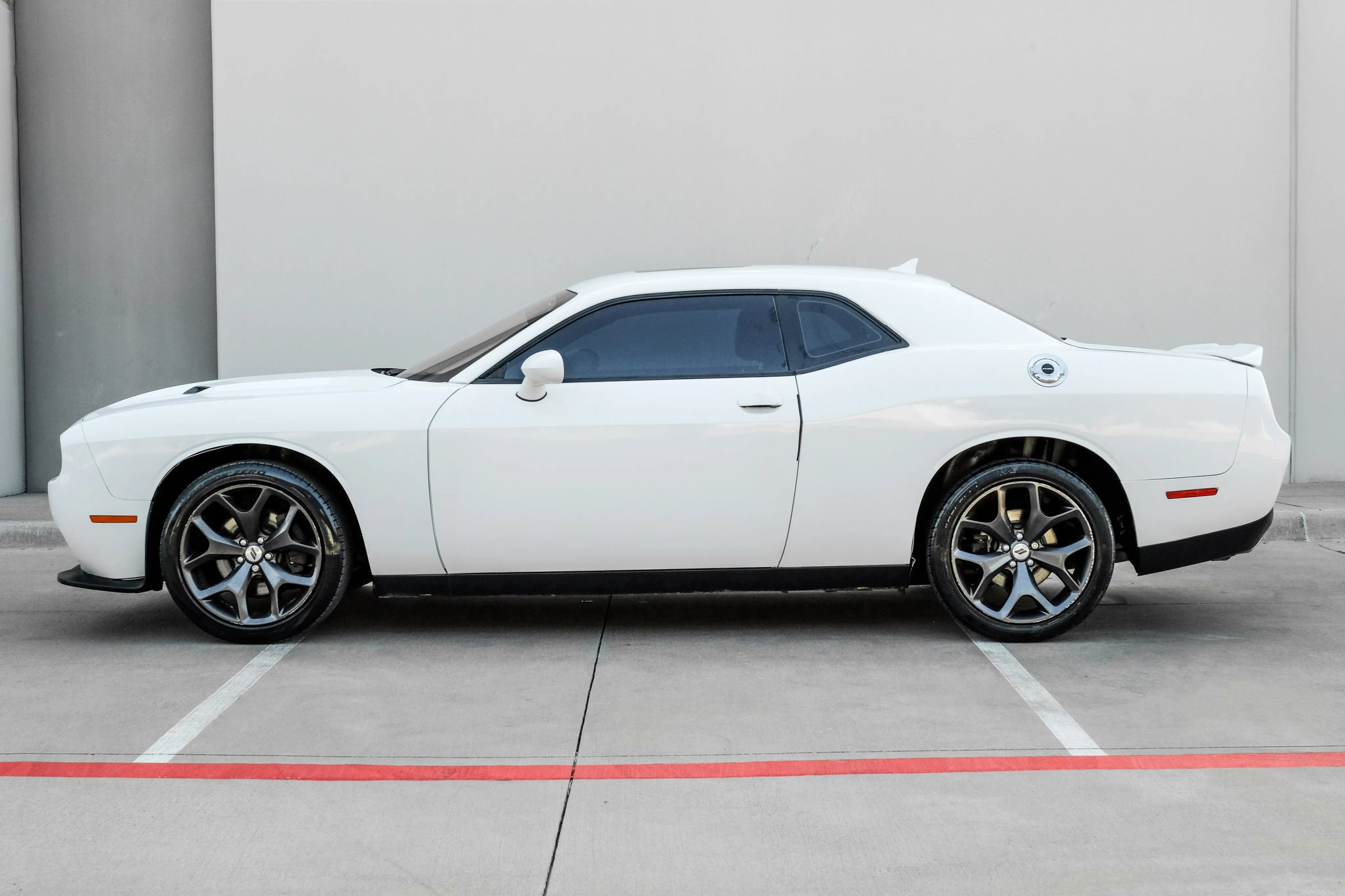 Used 2018 Dodge Challenger SXT Plus RWD image 10