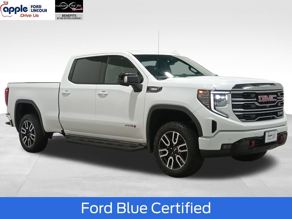 Used 2024 GMC Sierra 1500 AT4 w/ Technology Package AWD/4WD image 1