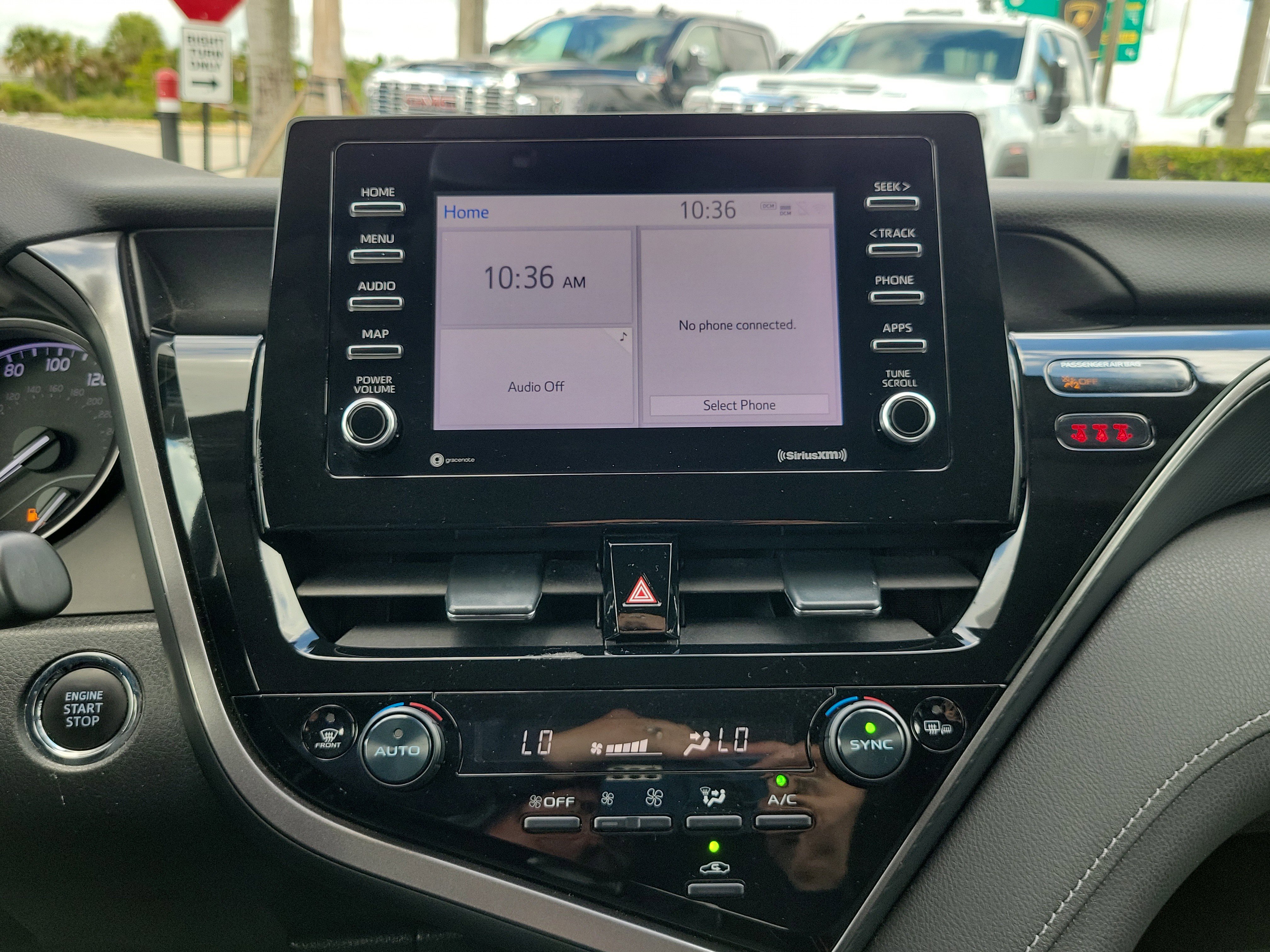 Used 2022 Toyota Camry SE w/ Convenience Package FWD image 20