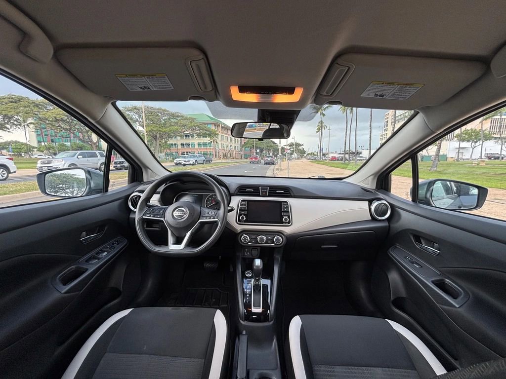 Used 2021 Nissan Versa SV image 12