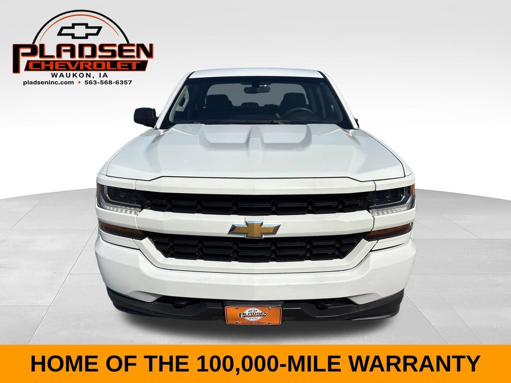 Used 2017 Chevrolet Silverado 1500 Custom w/ Custom Convenience Package AWD/4WD image 9