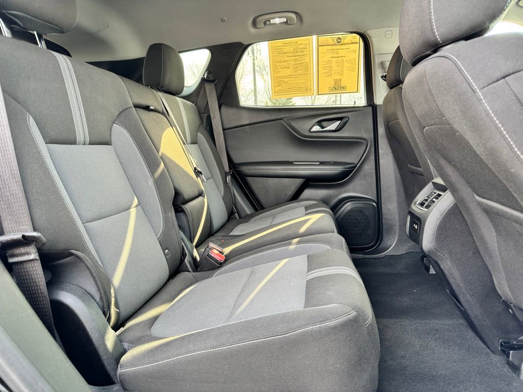 Used 2023 Chevrolet Blazer LT image 14