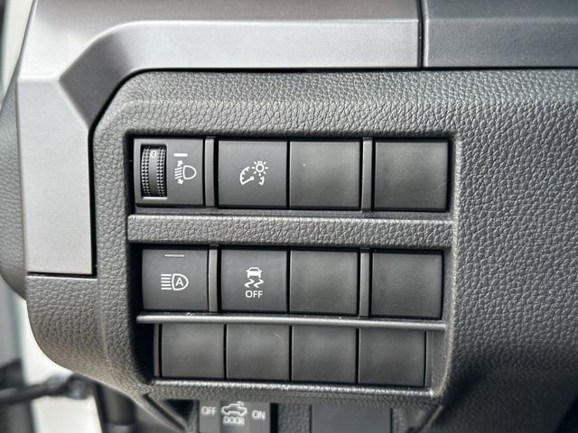 Used 2024 Toyota Tacoma TRD Off-Road AWD/4WD image 25