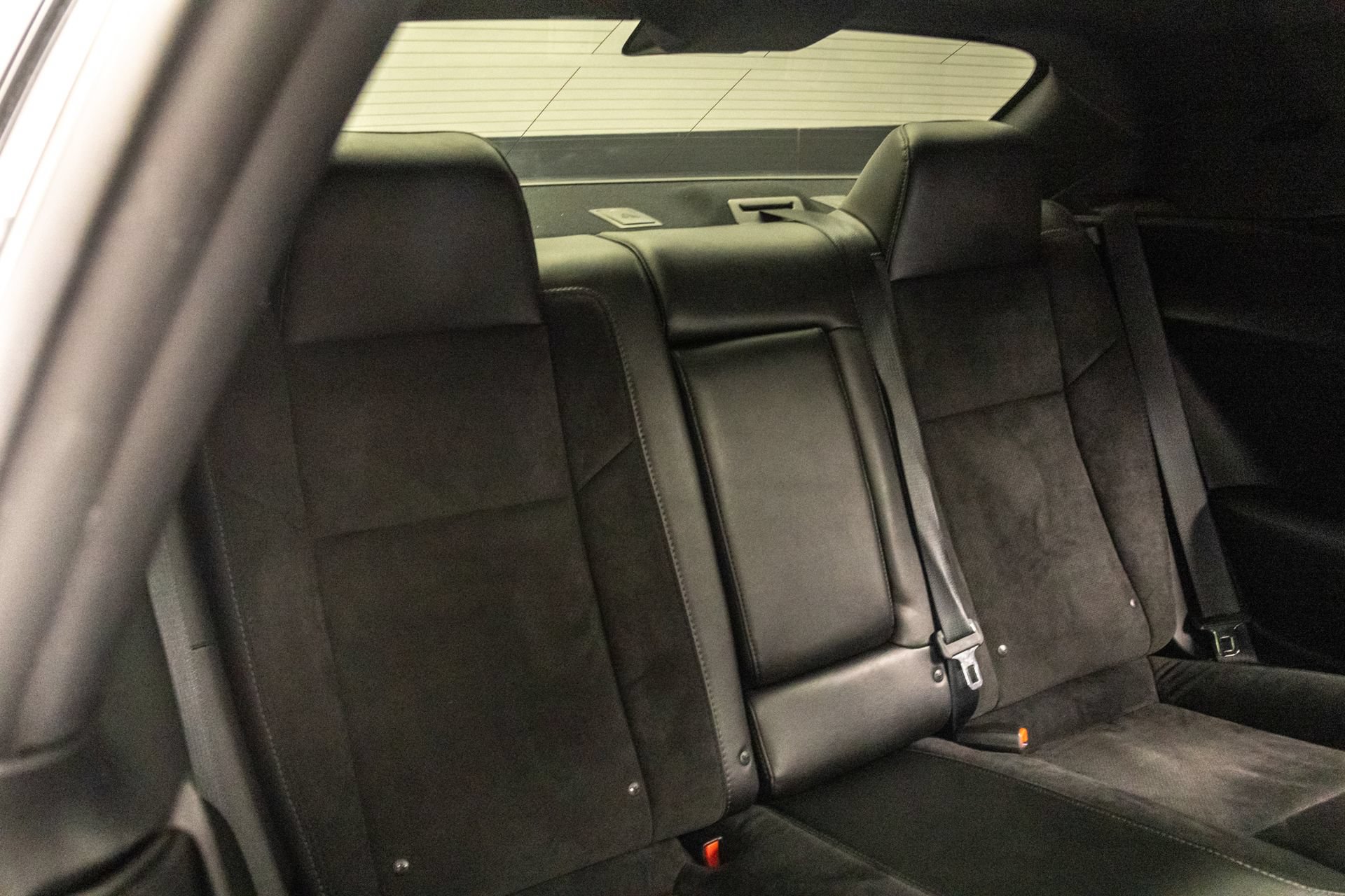 Used 2018 Dodge Challenger R/T Scat Pack w/ Leather Interior Group RWD image 32