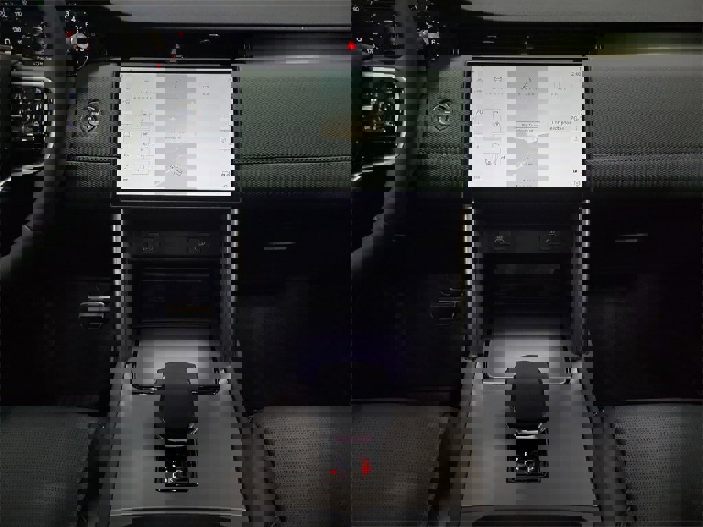 New 2024 Land Rover Discovery Sport Dynamic SE image 26