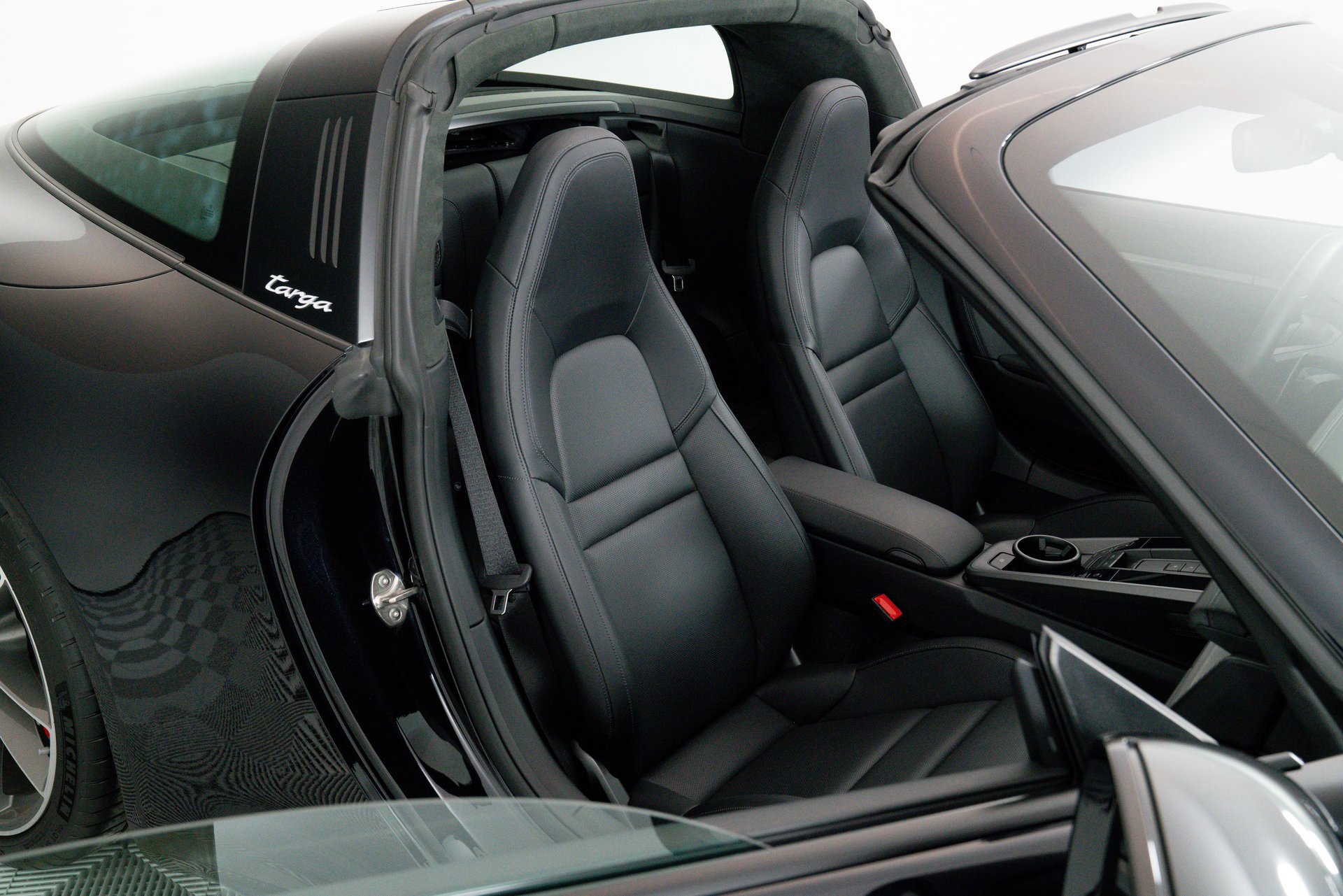 Used 2024 Porsche 911 Targa 4S w/ Premium Package image 20