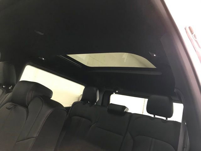 New 2025 Jeep Wagoneer 4WD w/ Convenience Group I image 32