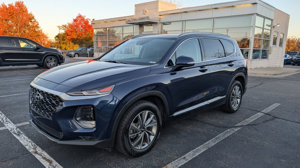 Used 2019 Hyundai Santa Fe Limited AWD/4WD image 1