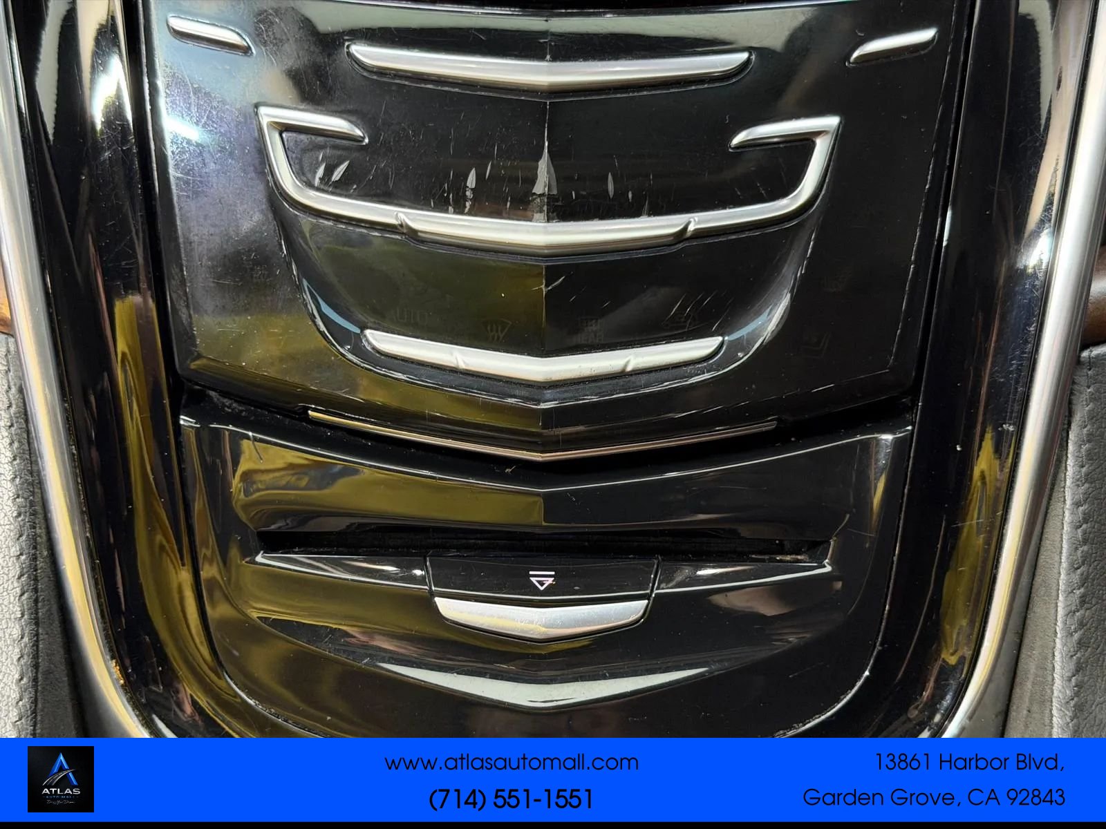 Used 2015 Cadillac Escalade Premium AWD/4WD image 41