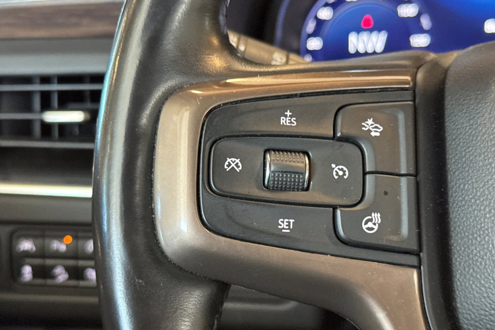 Used 2022 Chevrolet Tahoe High Country image 28